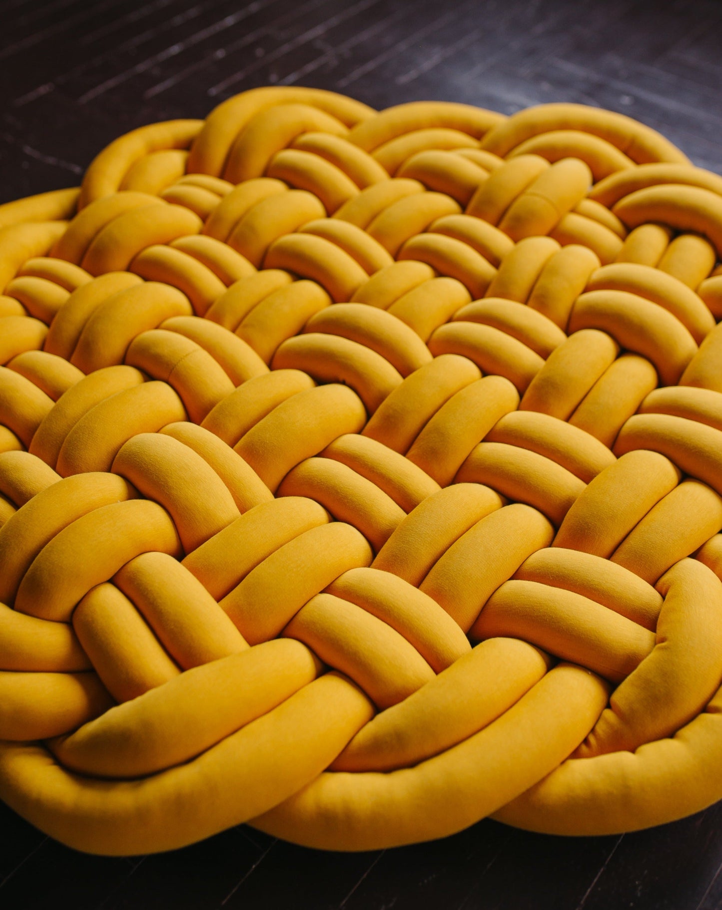 Braided round rug