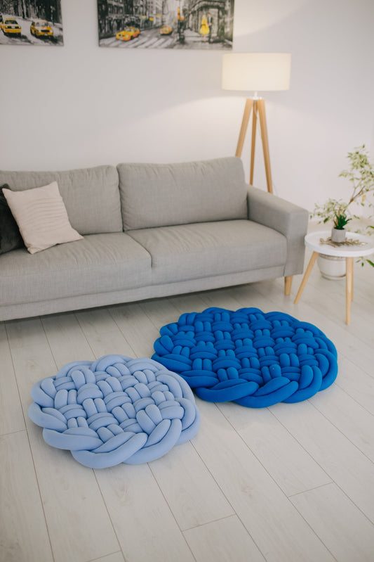 Braided round rug